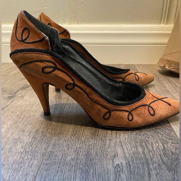 Kenneth Cole suede vintage made in Italy heels size 7B - Picture 3 of 6